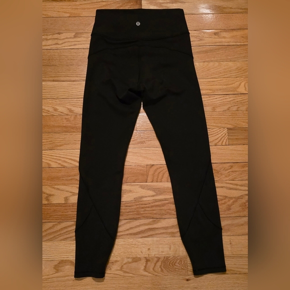 Lululemon Women's 6 Black In Movement High-Waisted Everlux Leggings - Picture 5 of 13